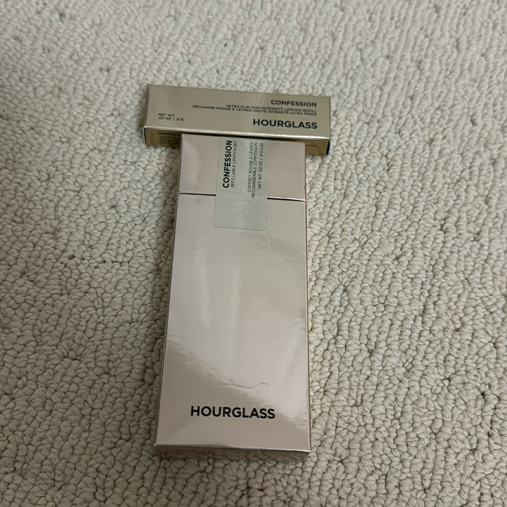NIB Hourglass Confession Refillable Lip Set & refill